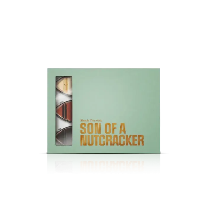 son-of-a-nutcracker-paaskegave-med-12-stk-chokolade